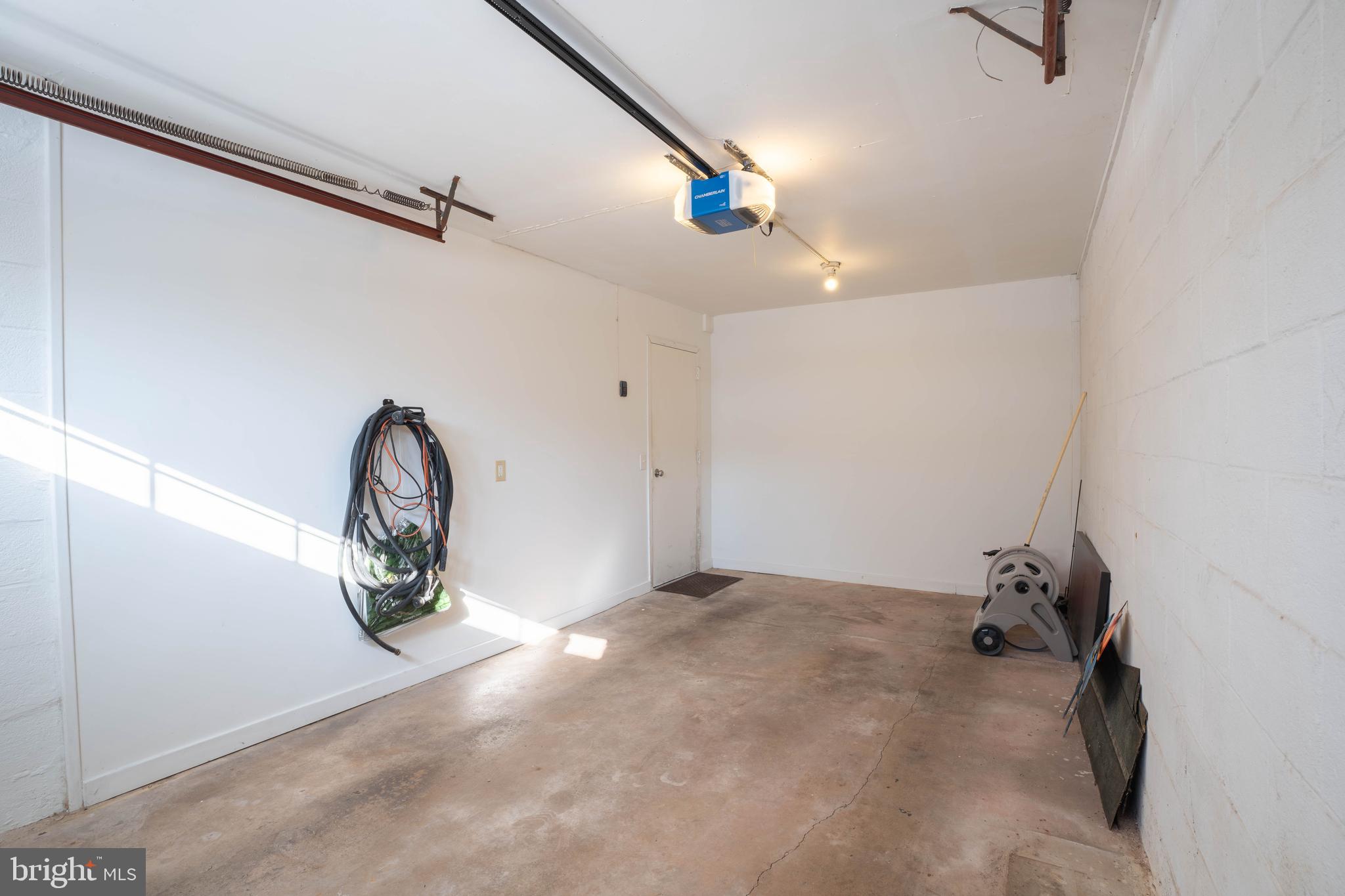 PENN VALLEY MANOR - Residential