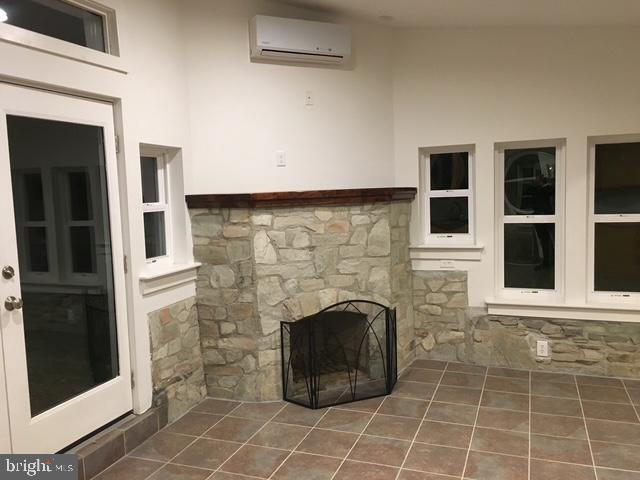 PENN VALLEY MANOR - Residential