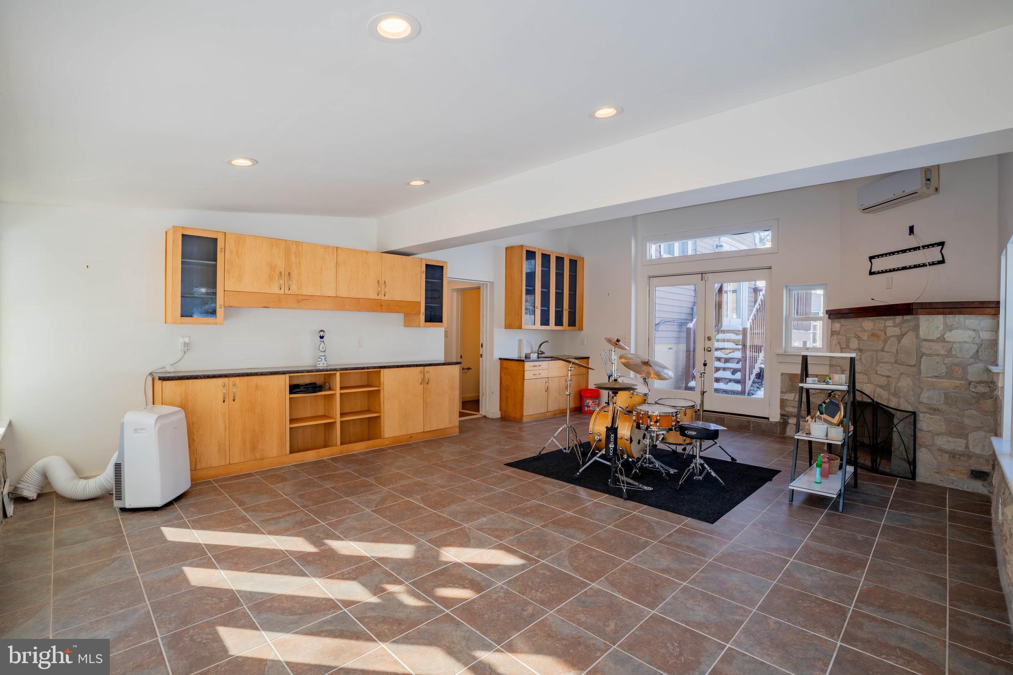 PENN VALLEY MANOR - Residential