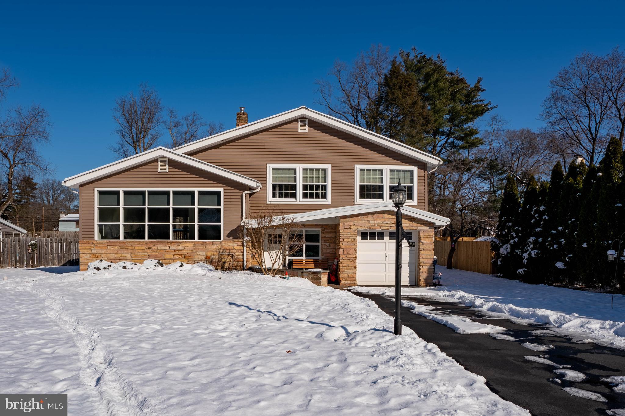 PENN VALLEY MANOR - Residential