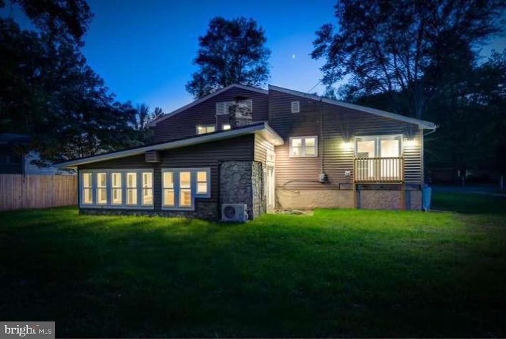 Photo of 4 Ivy Lane, YARDLEY, PA 19067 (MLS # PABU2110352)