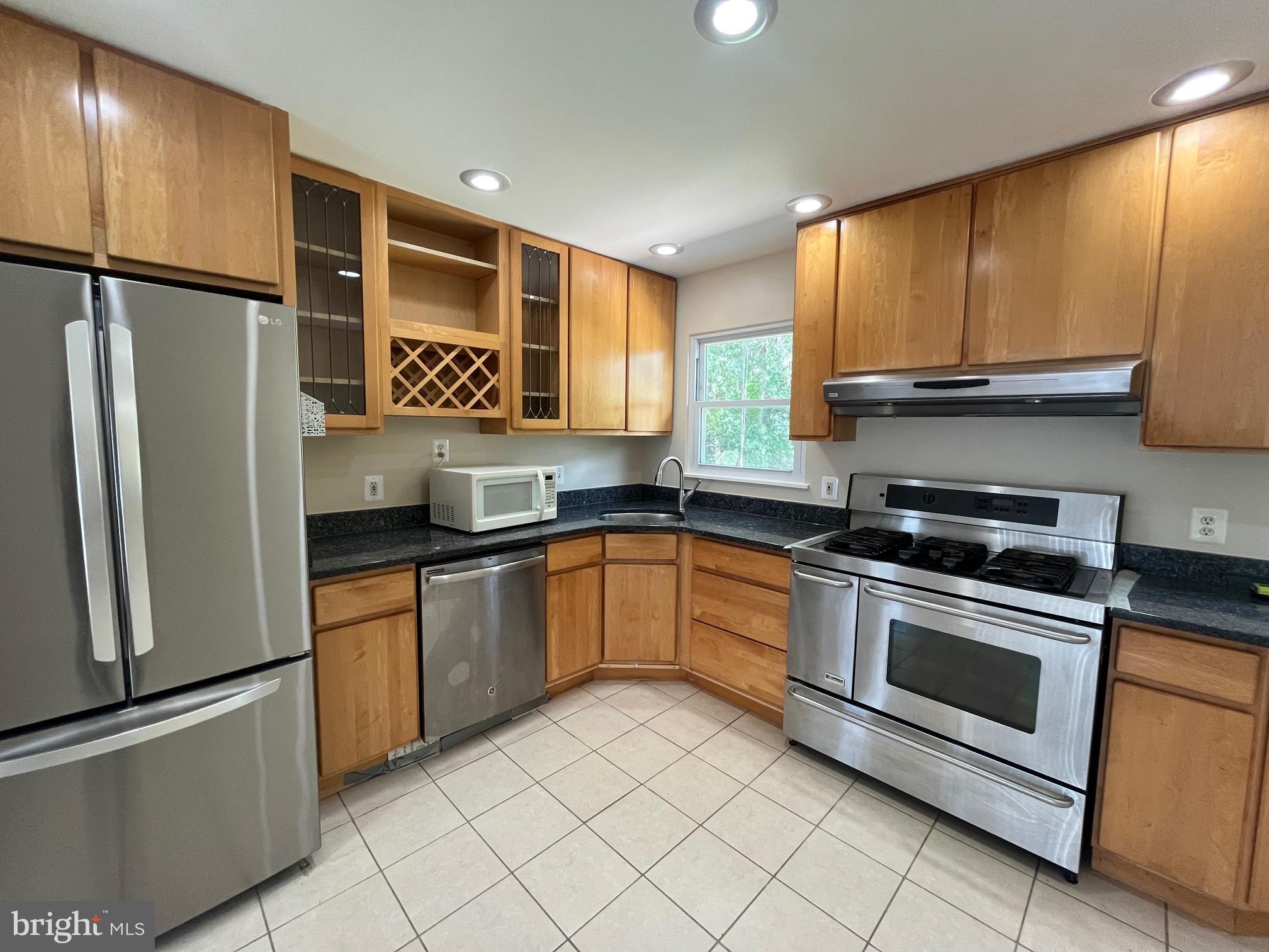 SPRINGFIELD ESTATES - Residential Lease