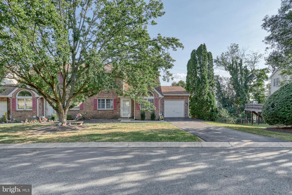 Photo of 6 Jean Lo Way #6, YORK, PA 17406 (MLS # PAYK2092110)