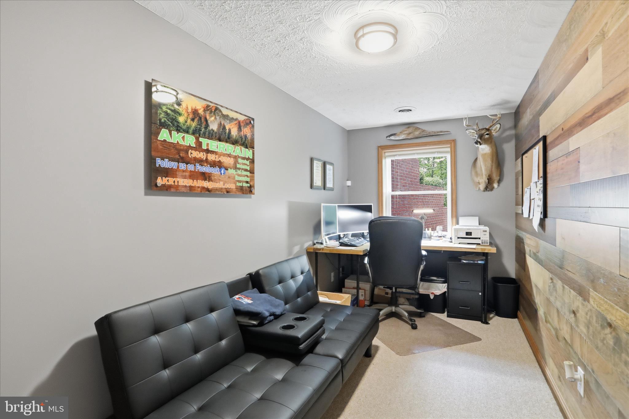 SUMMIT OAKS - Residential