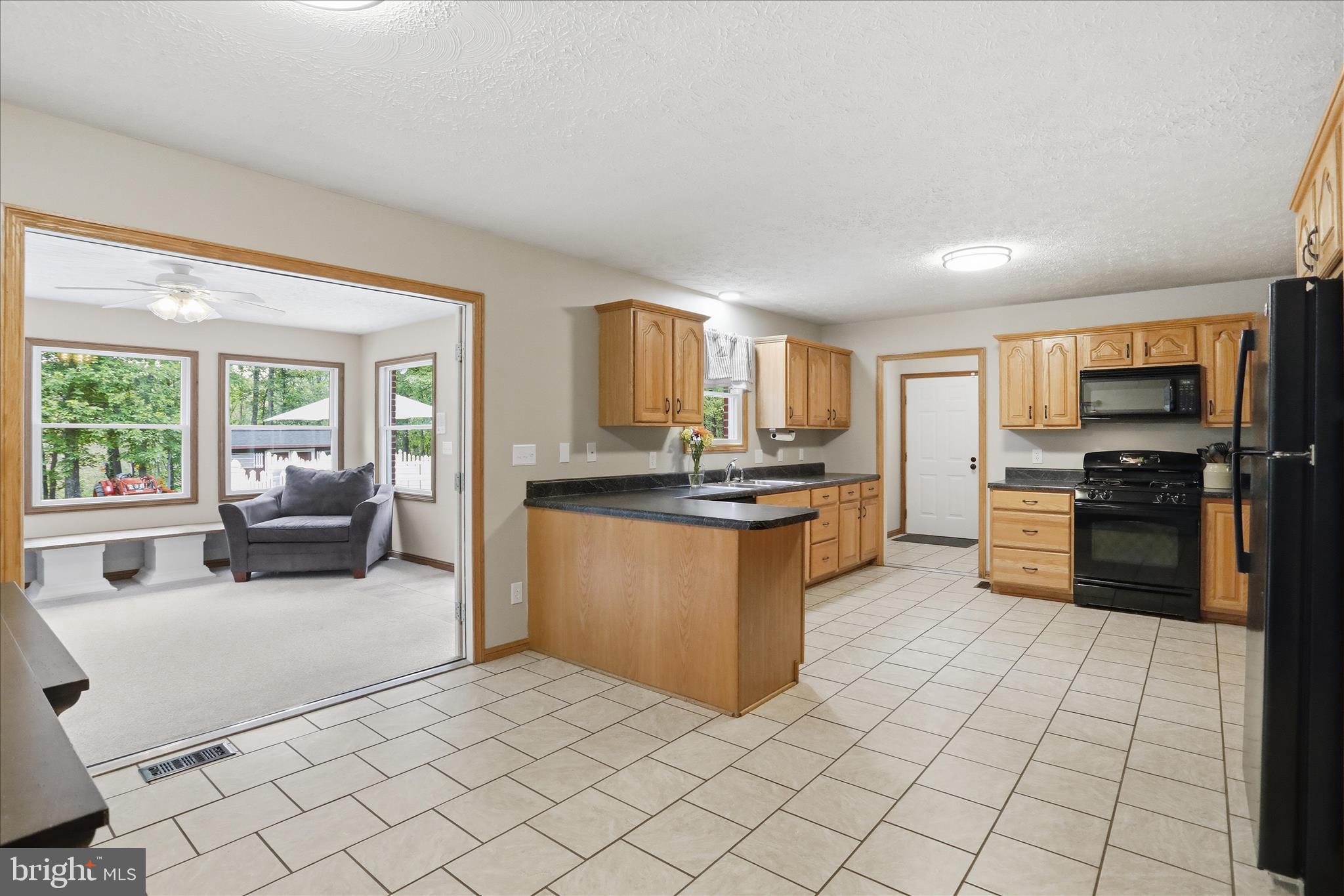 SUMMIT OAKS - Residential