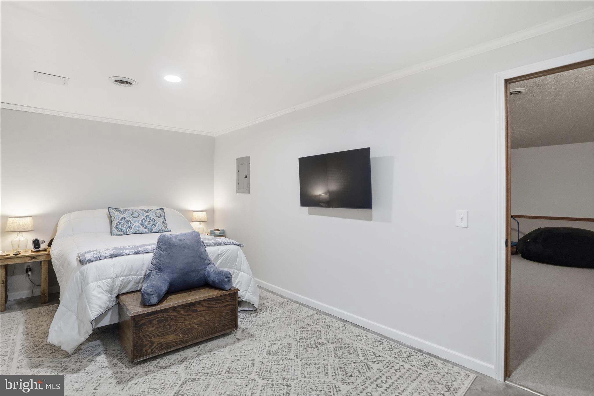 SUMMIT OAKS - Residential