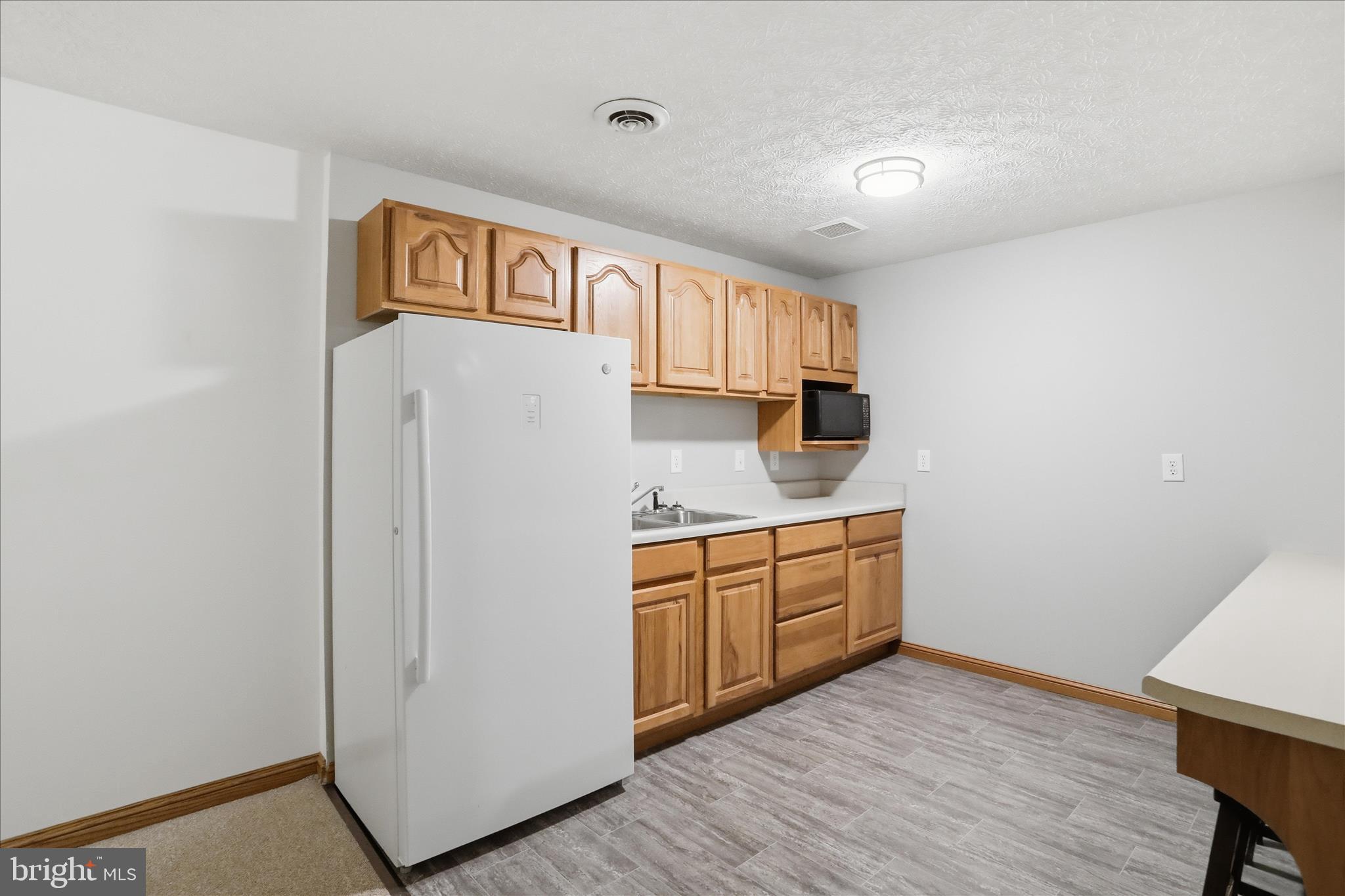 SUMMIT OAKS - Residential