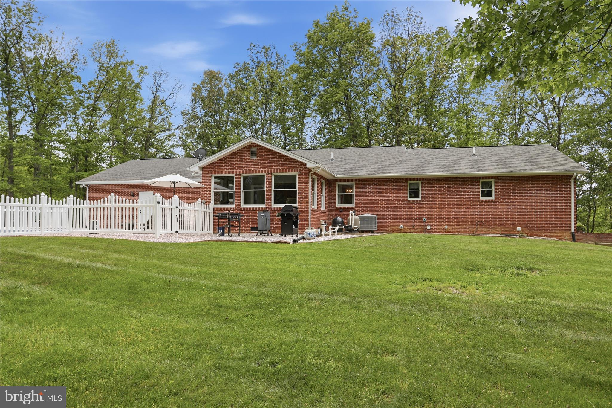 SUMMIT OAKS - Residential