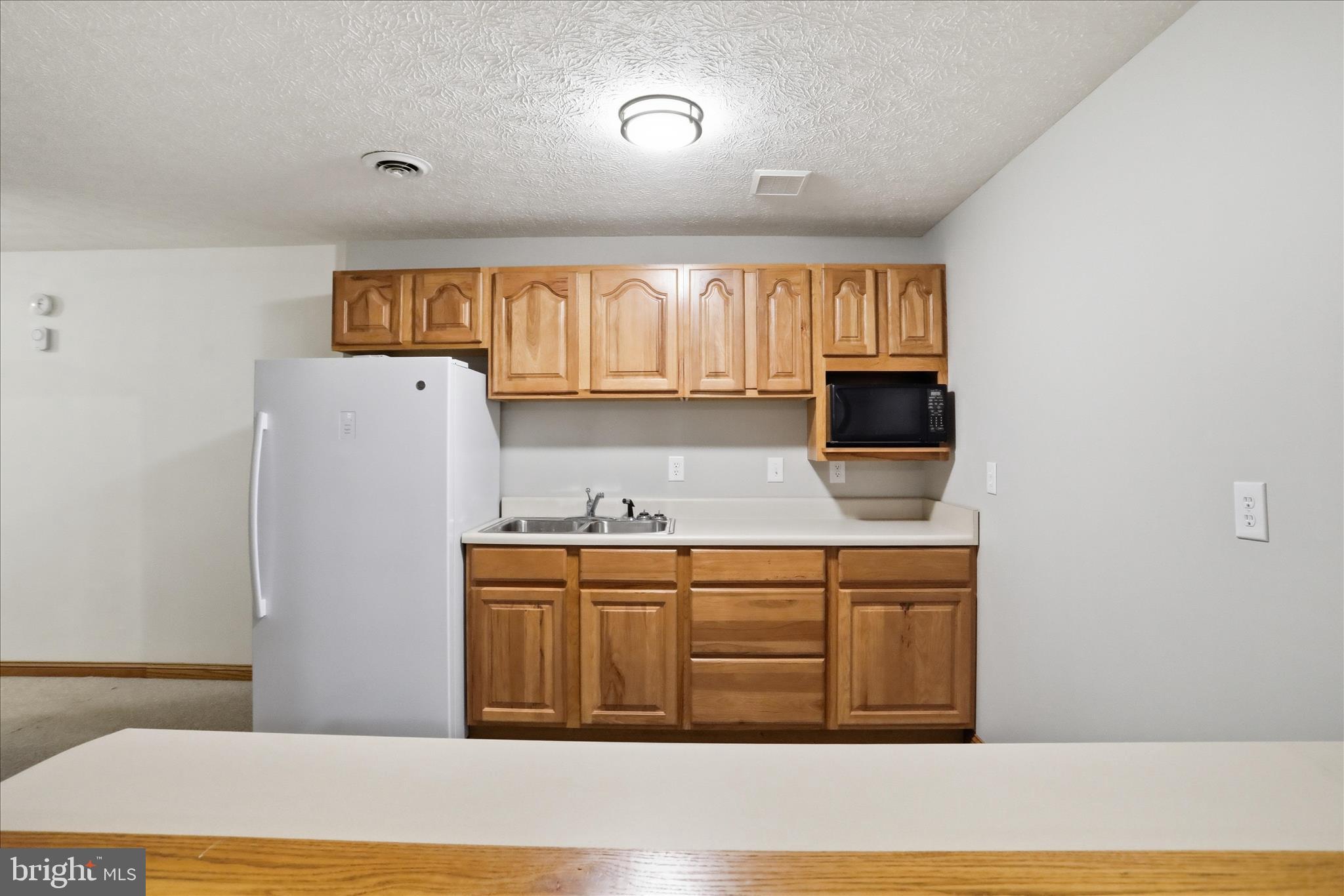SUMMIT OAKS - Residential