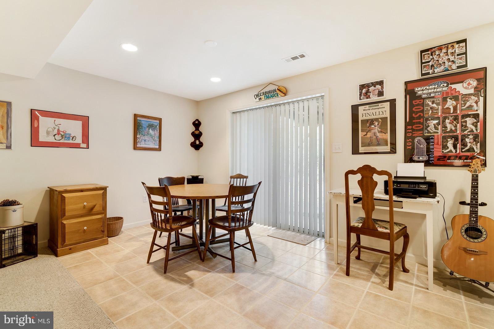 WILLIAM & MARY - Residential