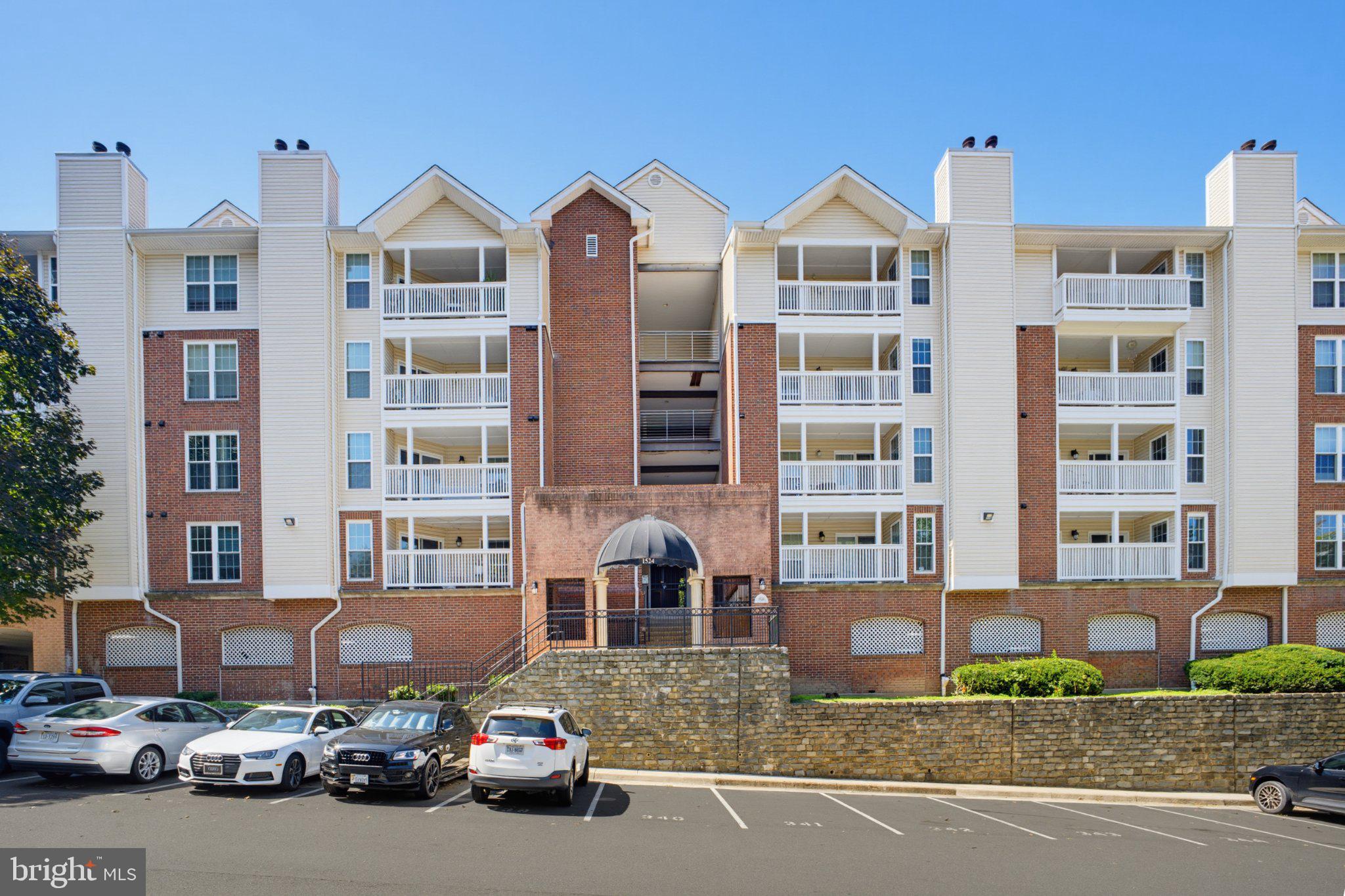 1524 LINCOLN WAY 407