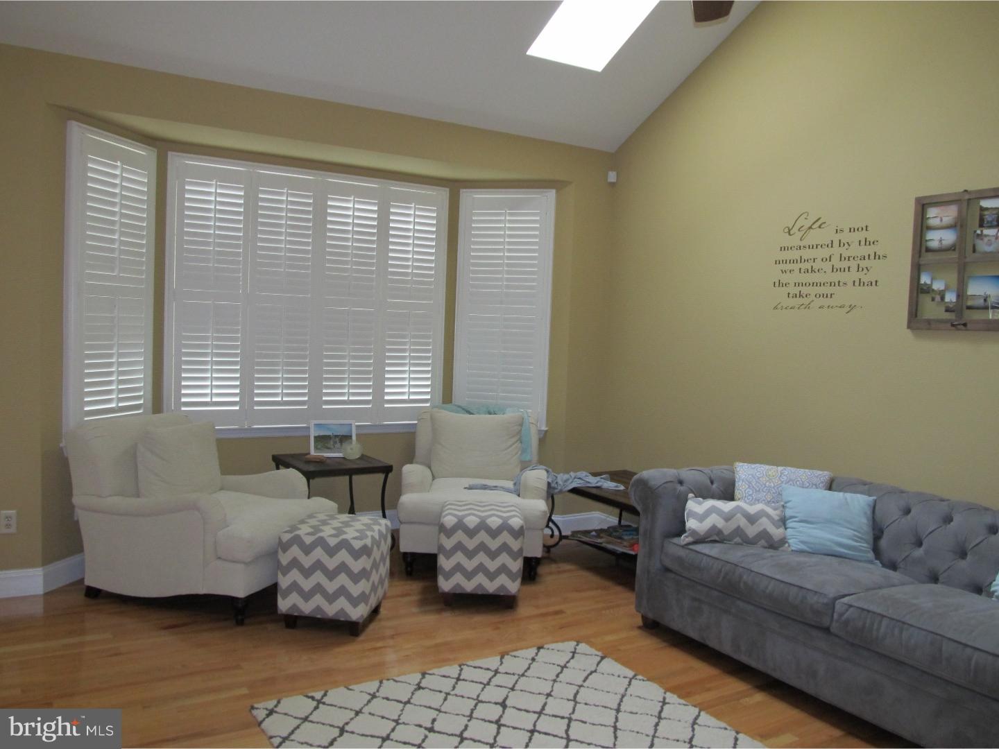 ROSEMONT - Residential