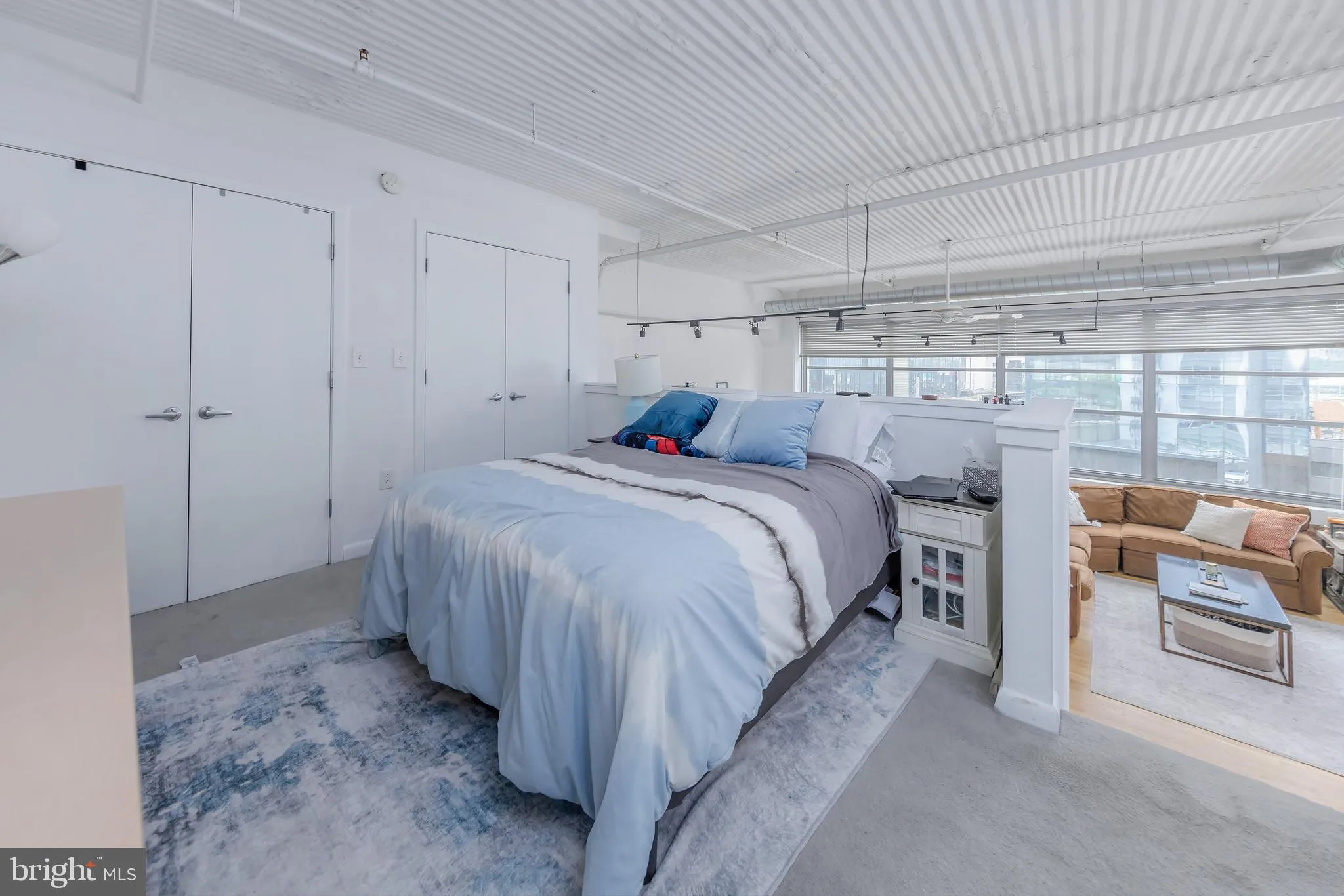 Philadelphia, Pennsylvania 19103, United States, 2 Bedrooms Bedrooms, ,2 BathroomsBathrooms,Residential,Active,216294