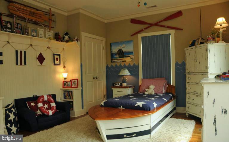 SALLY MILL - Residential