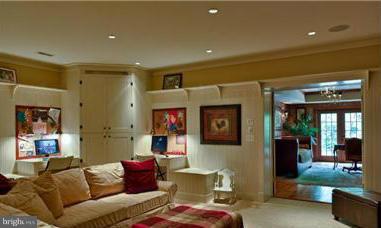 SALLY MILL - Residential