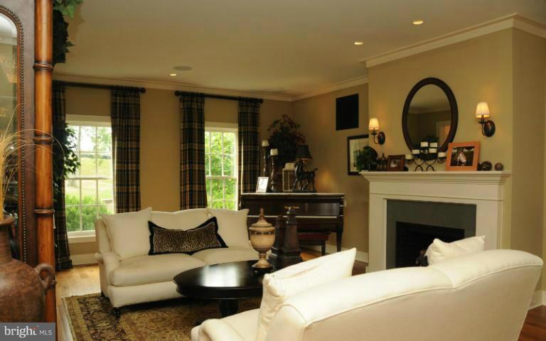 SALLY MILL - Residential