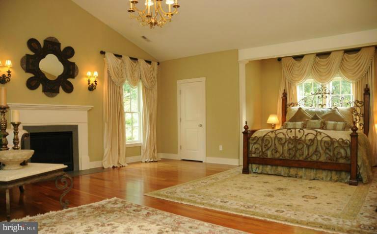 SALLY MILL - Residential