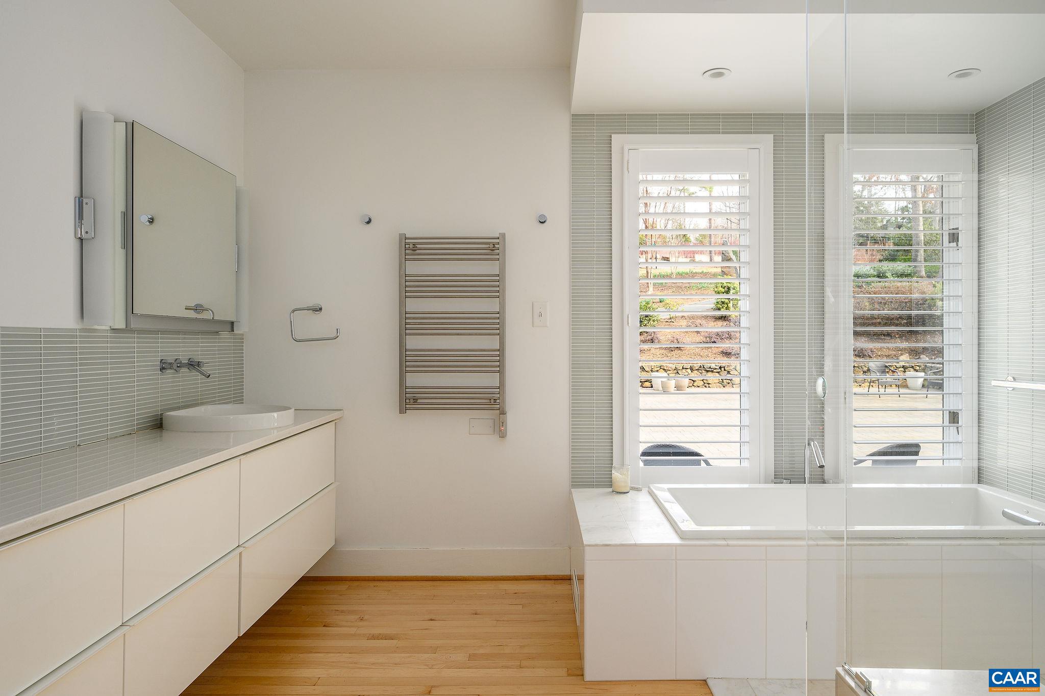 EDNAM FOREST - Residential