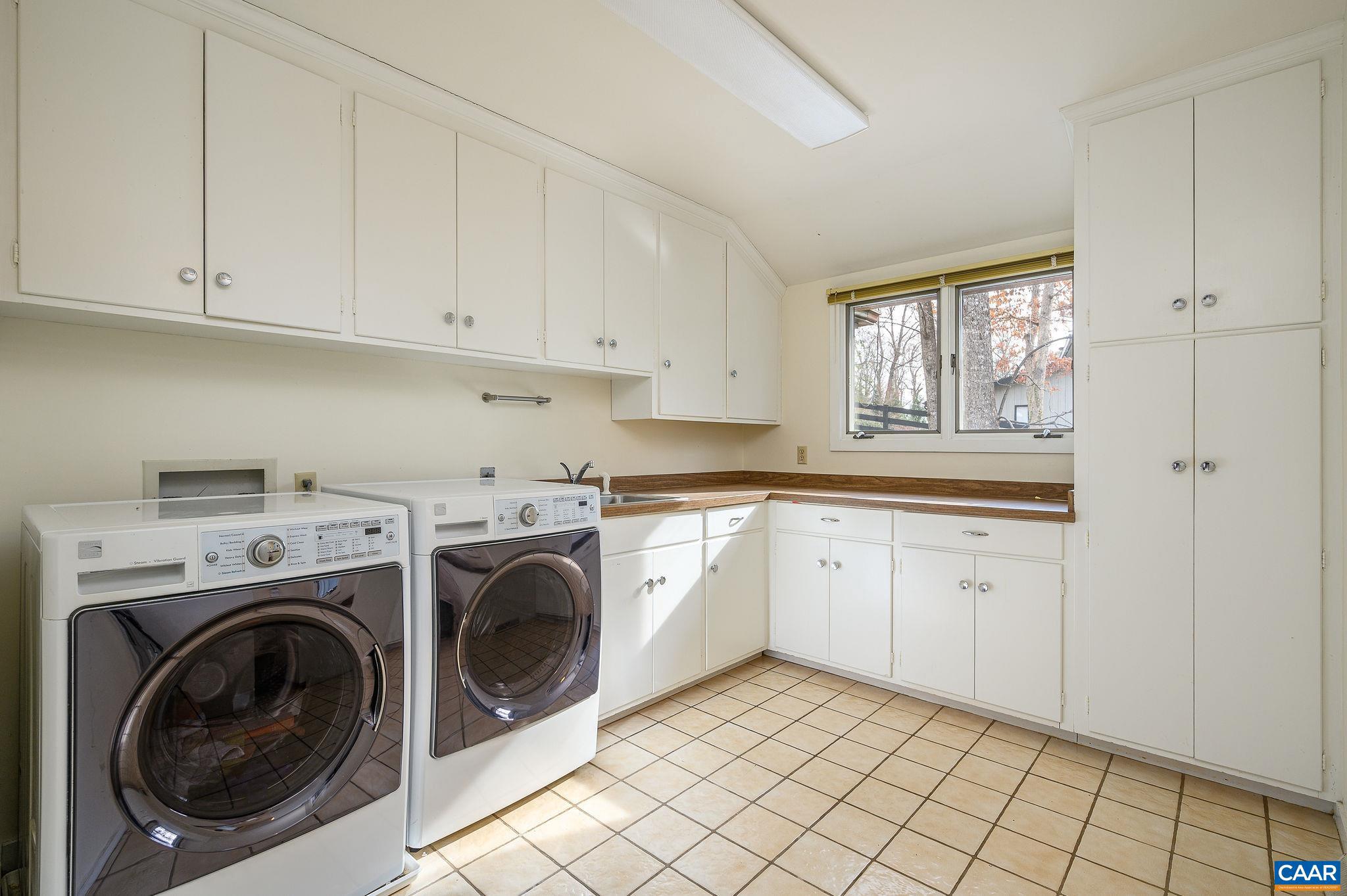 EDNAM FOREST - Residential