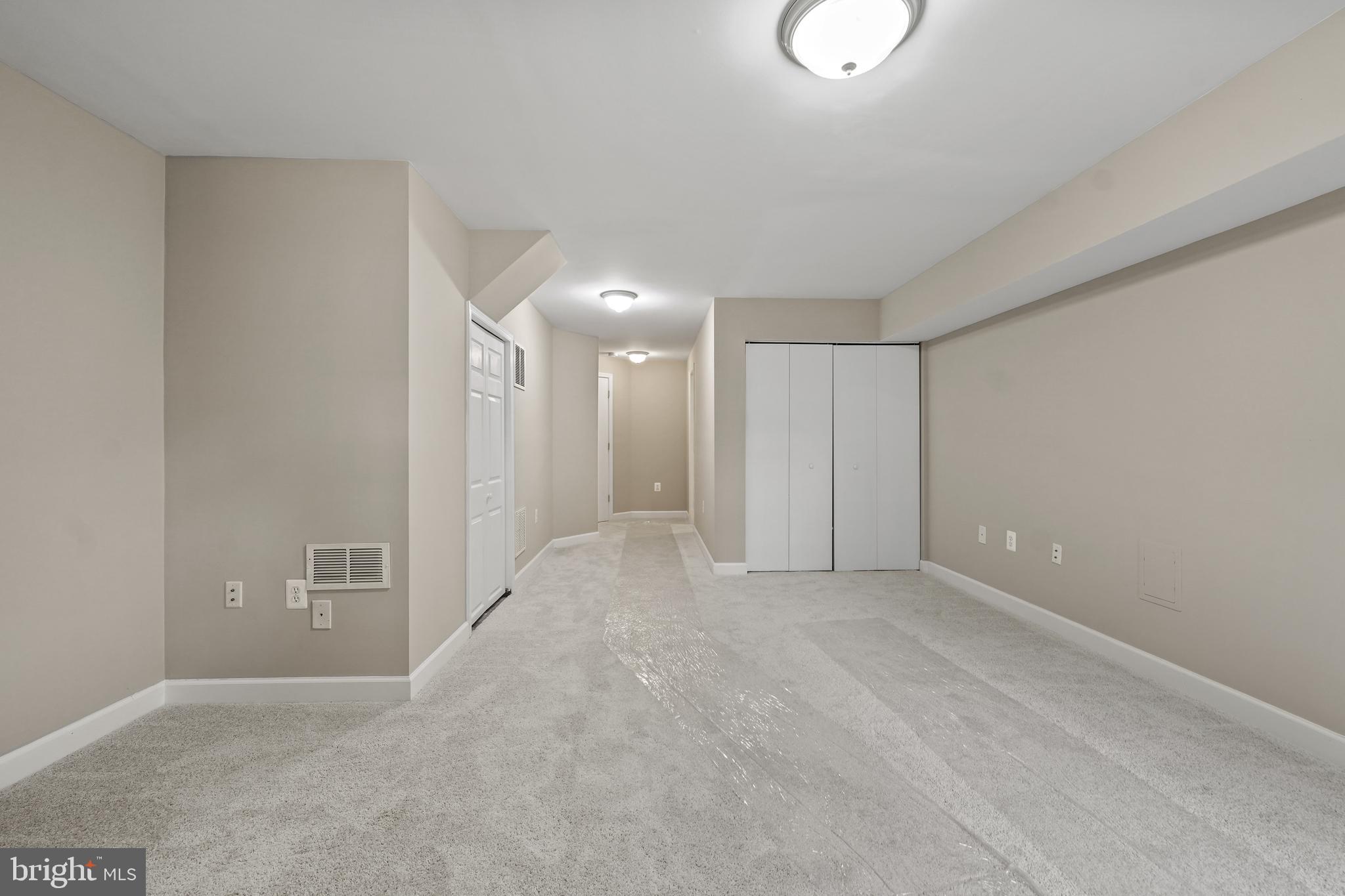 CENTREVILLE GREEN - Residential