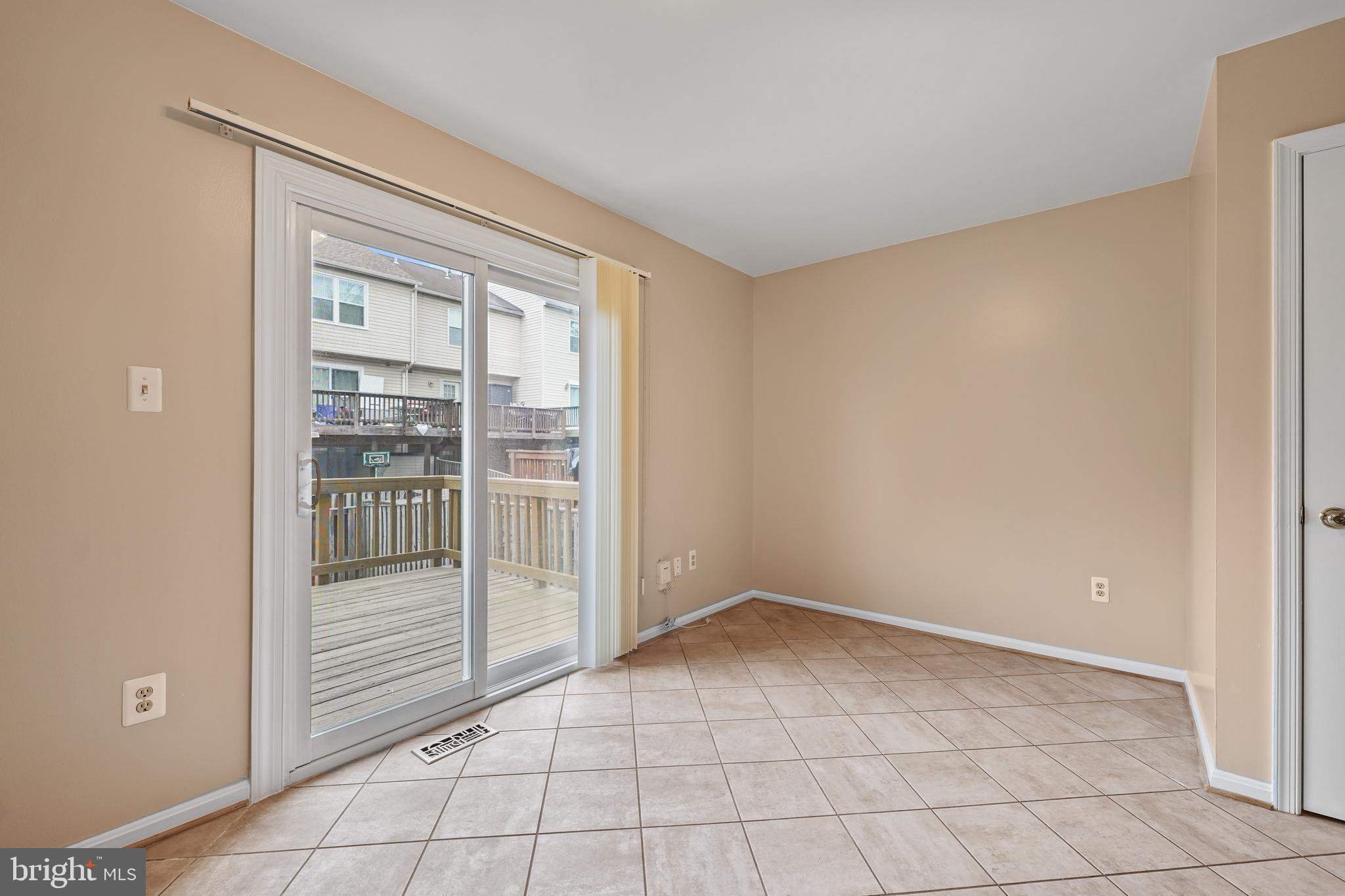 CENTREVILLE GREEN - Residential