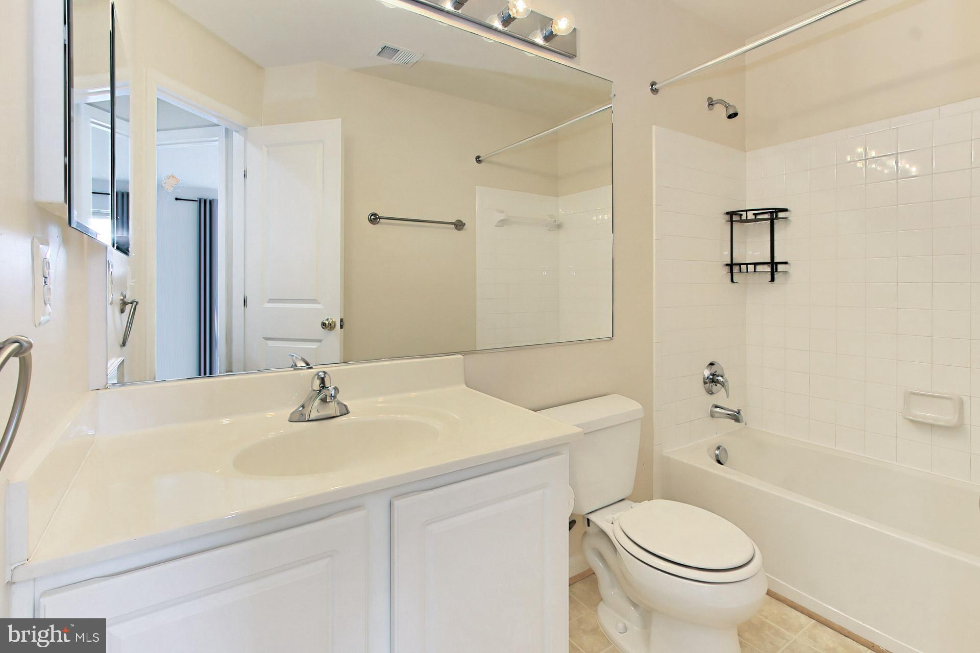 PEMBROOKE/VICTORY LAKES - Residential Lease