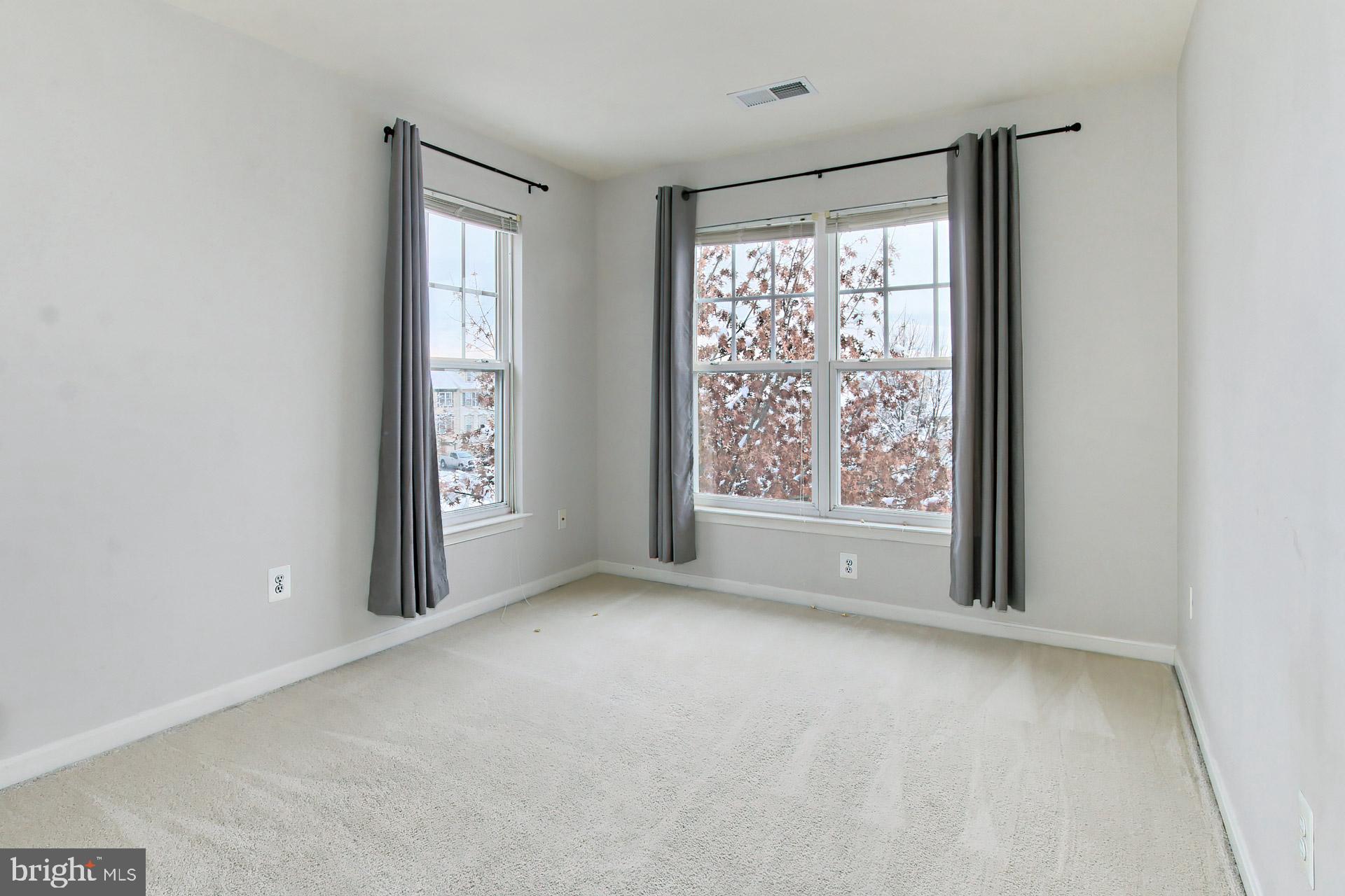 PEMBROOKE/VICTORY LAKES - Residential Lease