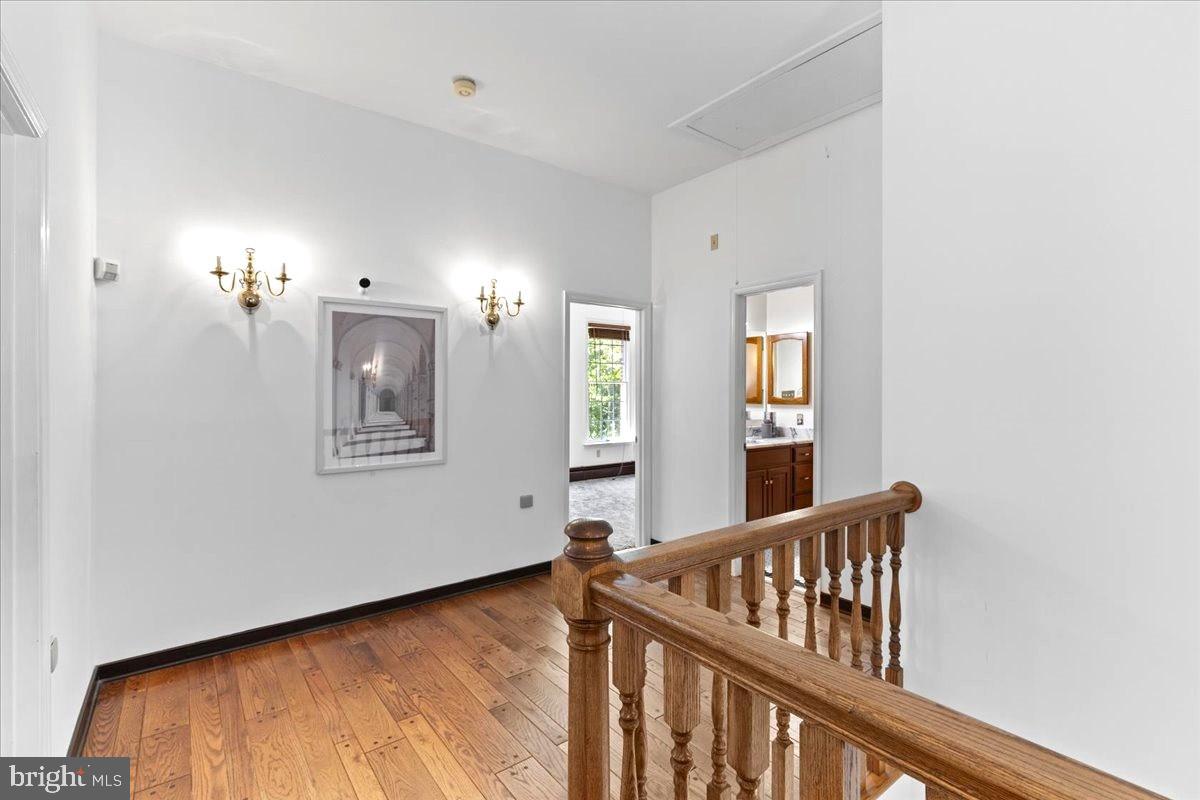 MOYAONE RESERVE - Residential