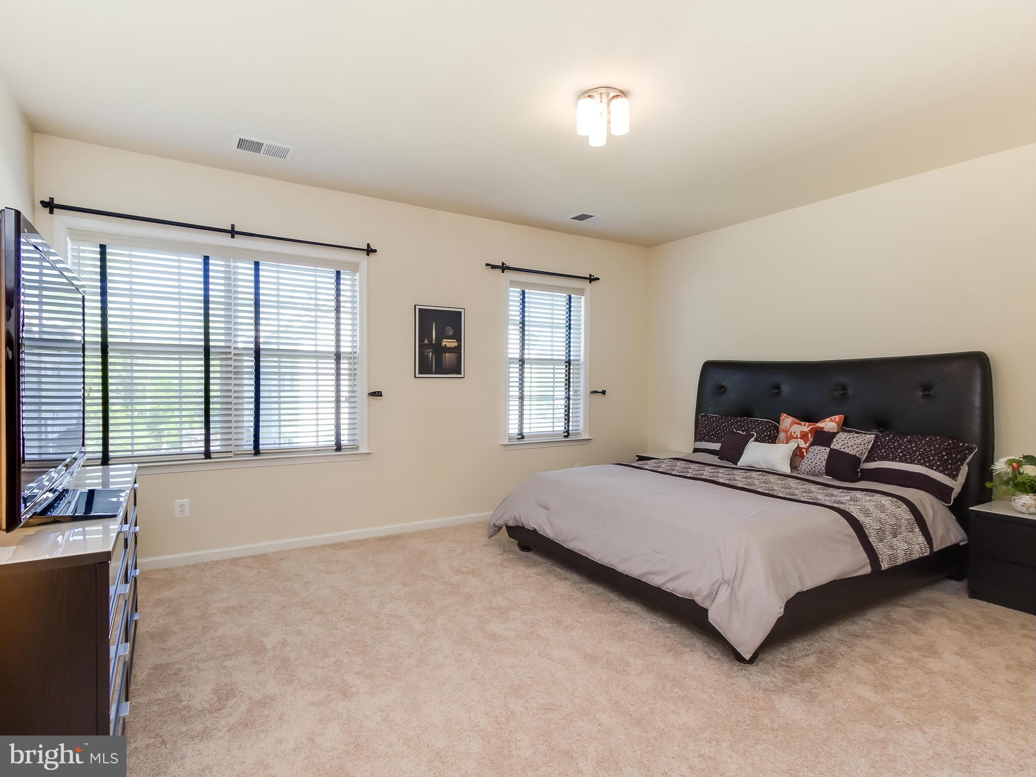 AVERY PARK - Residential