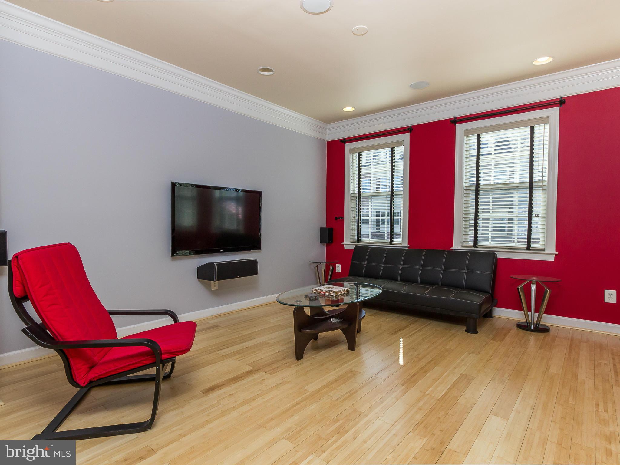 AVERY PARK - Residential