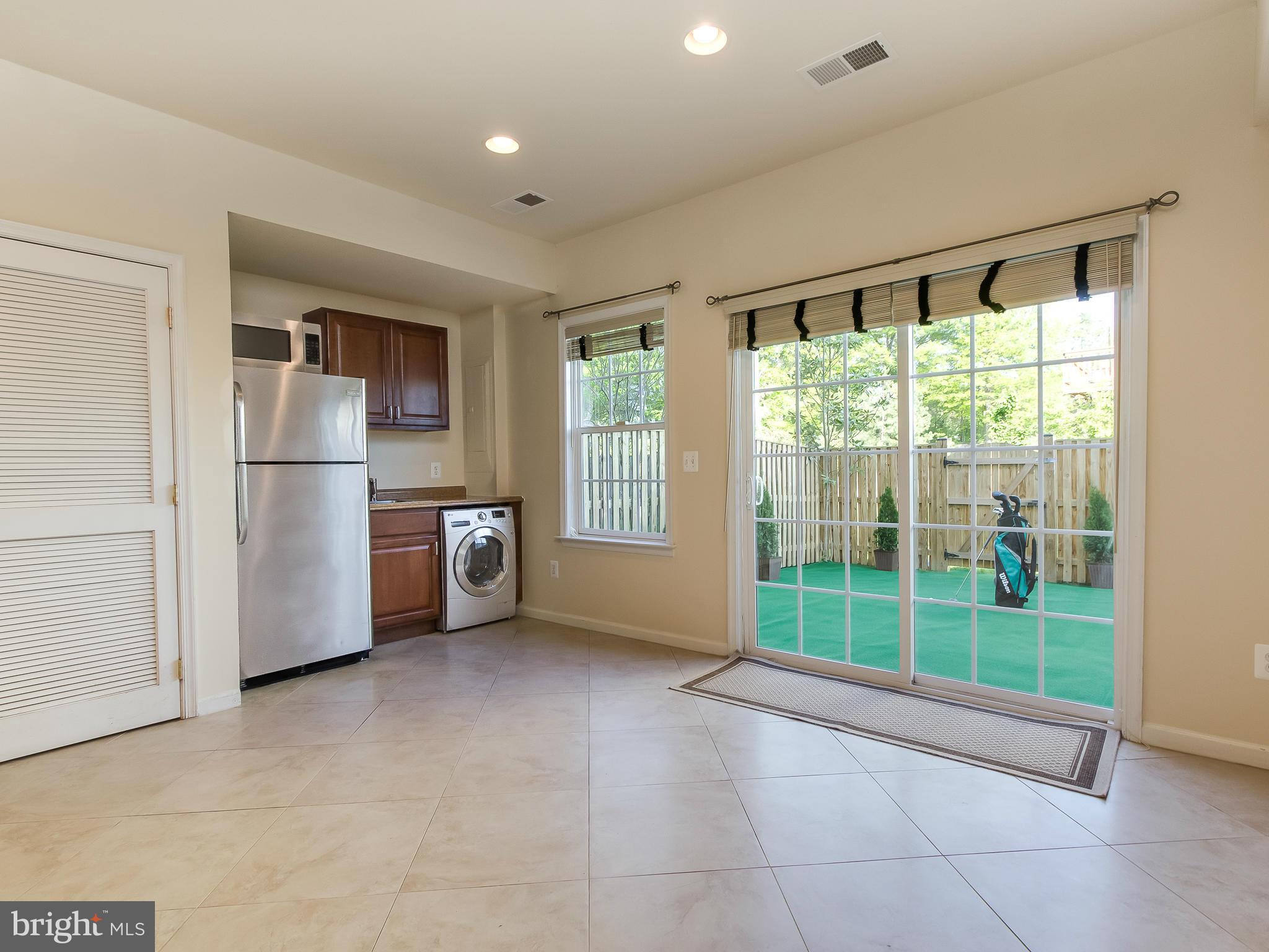 AVERY PARK - Residential