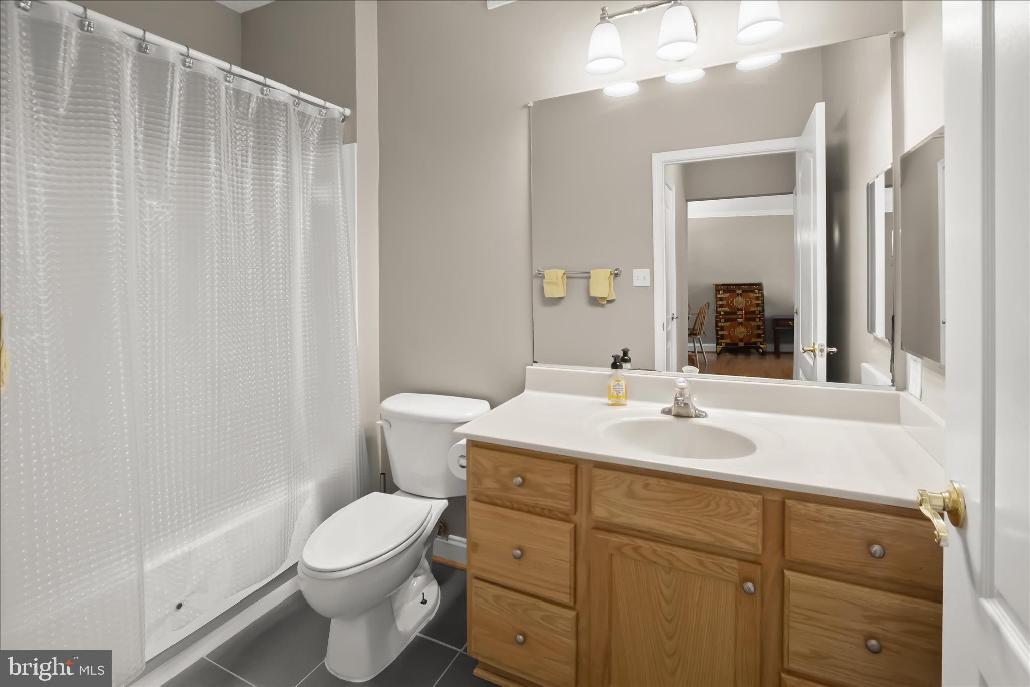 VILLAGE OF RIVER HILL - Residential