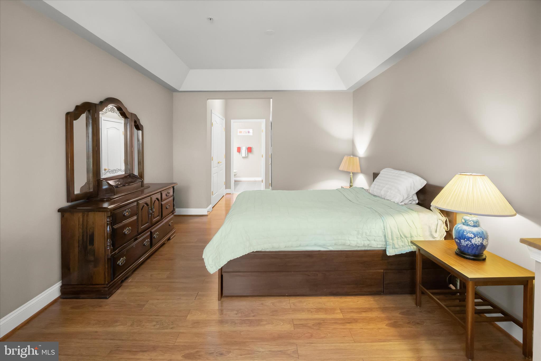 VILLAGE OF RIVER HILL - Residential