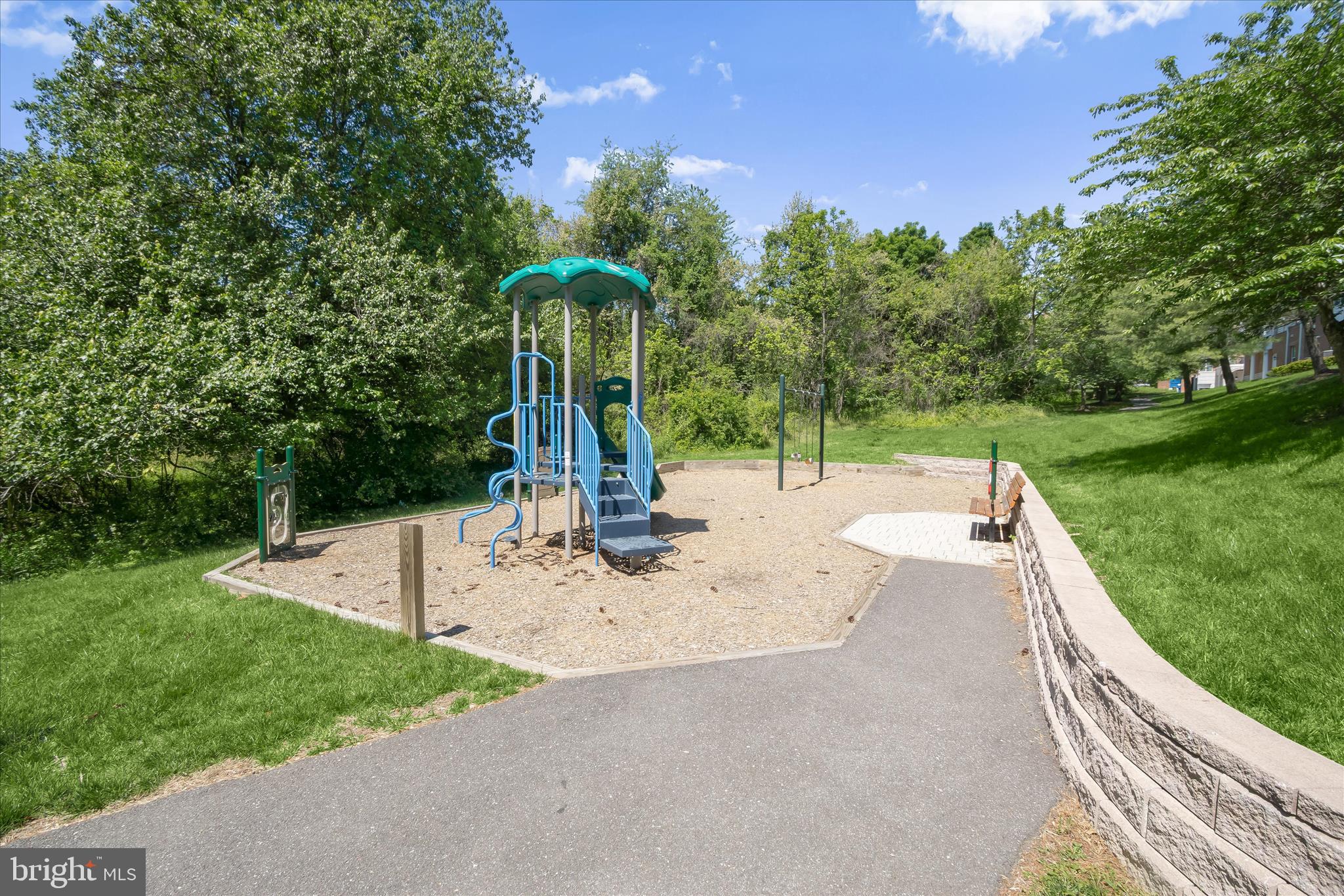 VILLAGE OF RIVER HILL - Residential