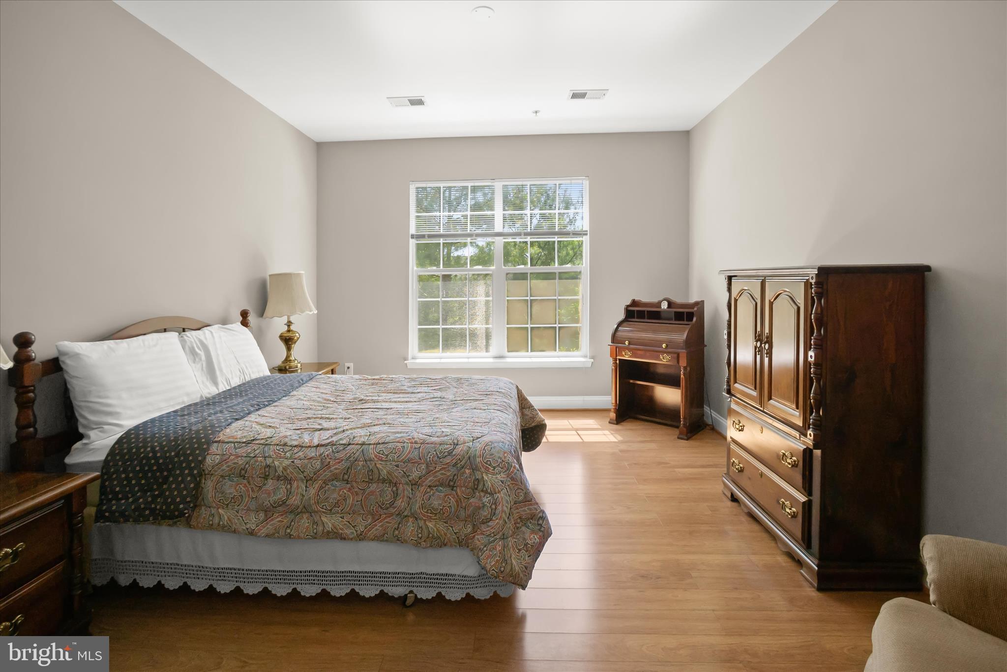 VILLAGE OF RIVER HILL - Residential