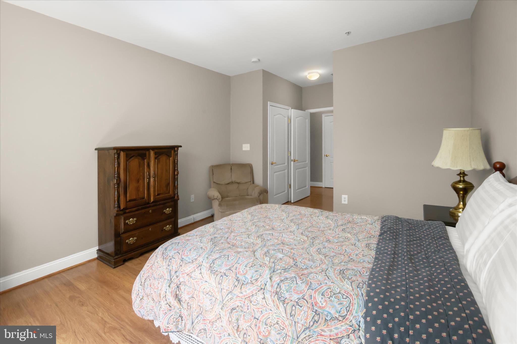 VILLAGE OF RIVER HILL - Residential