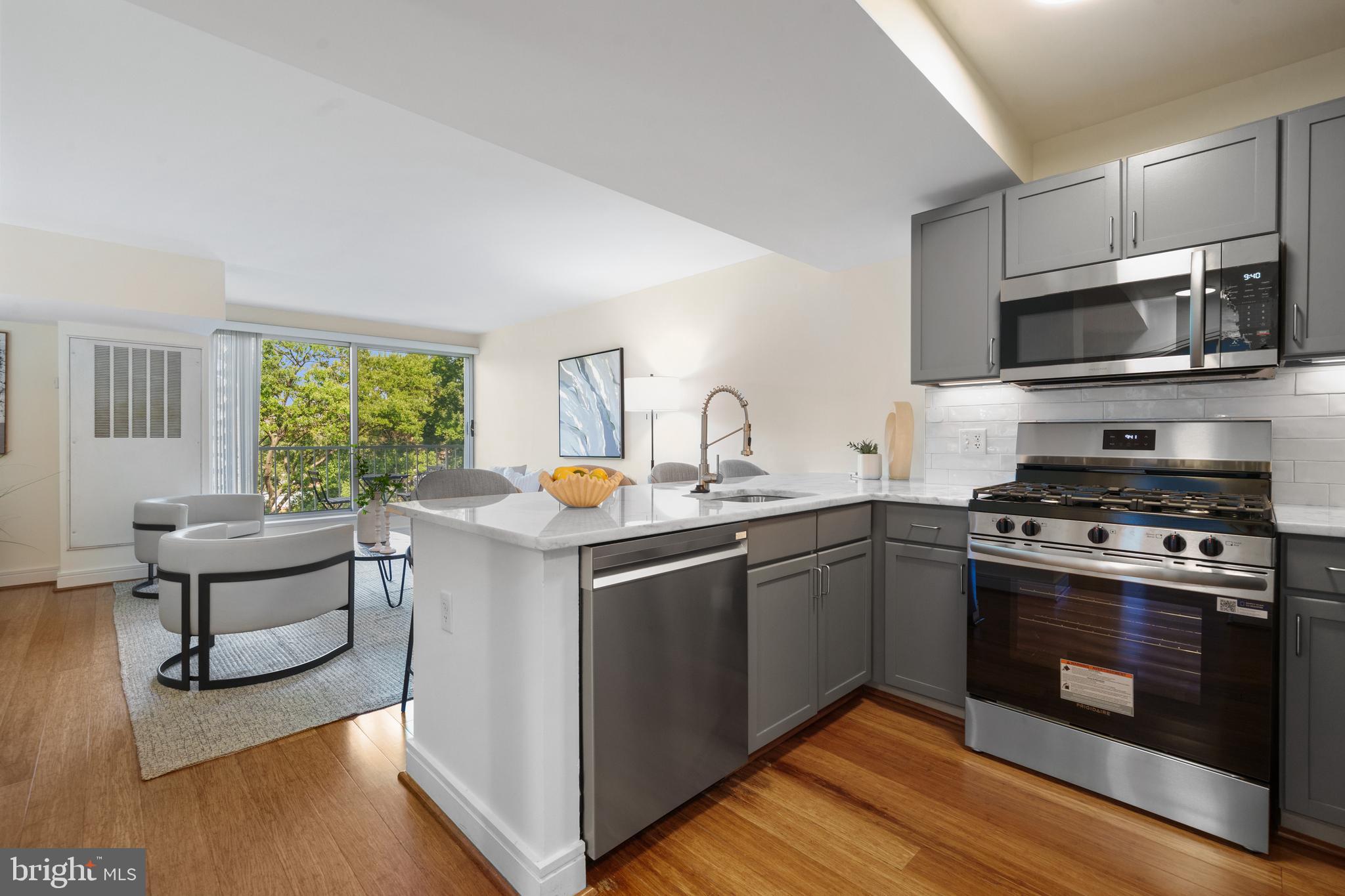 800 4TH STREET SW S421