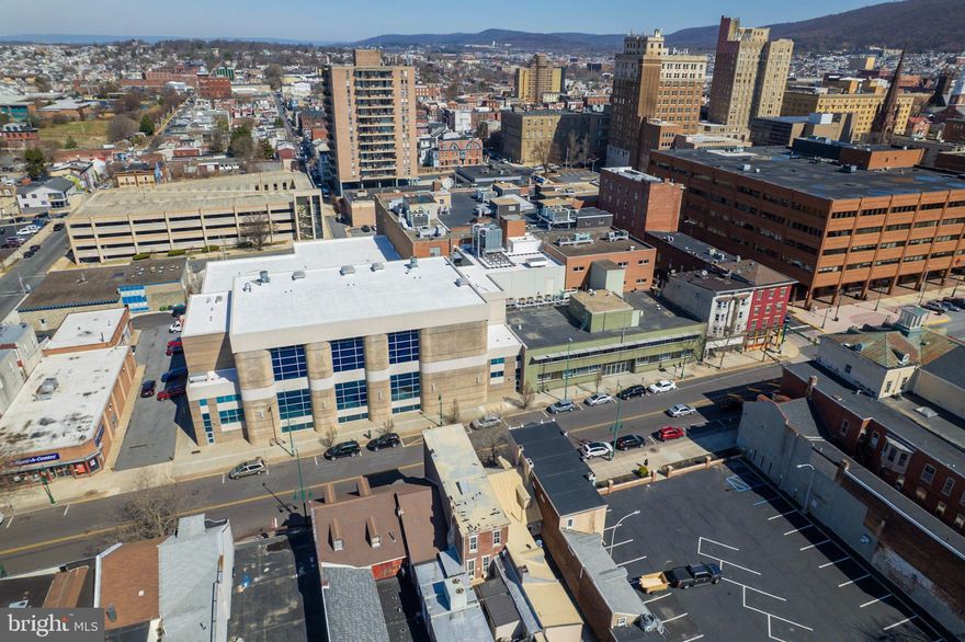 Potential uses for this space: Modern Co-Working or Office Space, High End Fitness Center or Gym, Upscale Event Venue, Industrial-Chic Restaurant or Brewery, Art Gallery or Creative Studio and Luxury Auto Showroom.