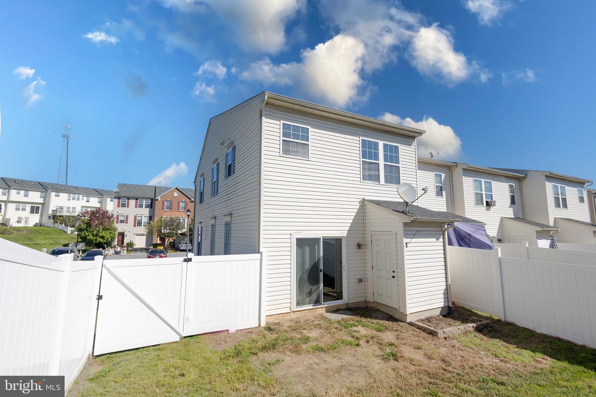 BROOKFIELD - Residential