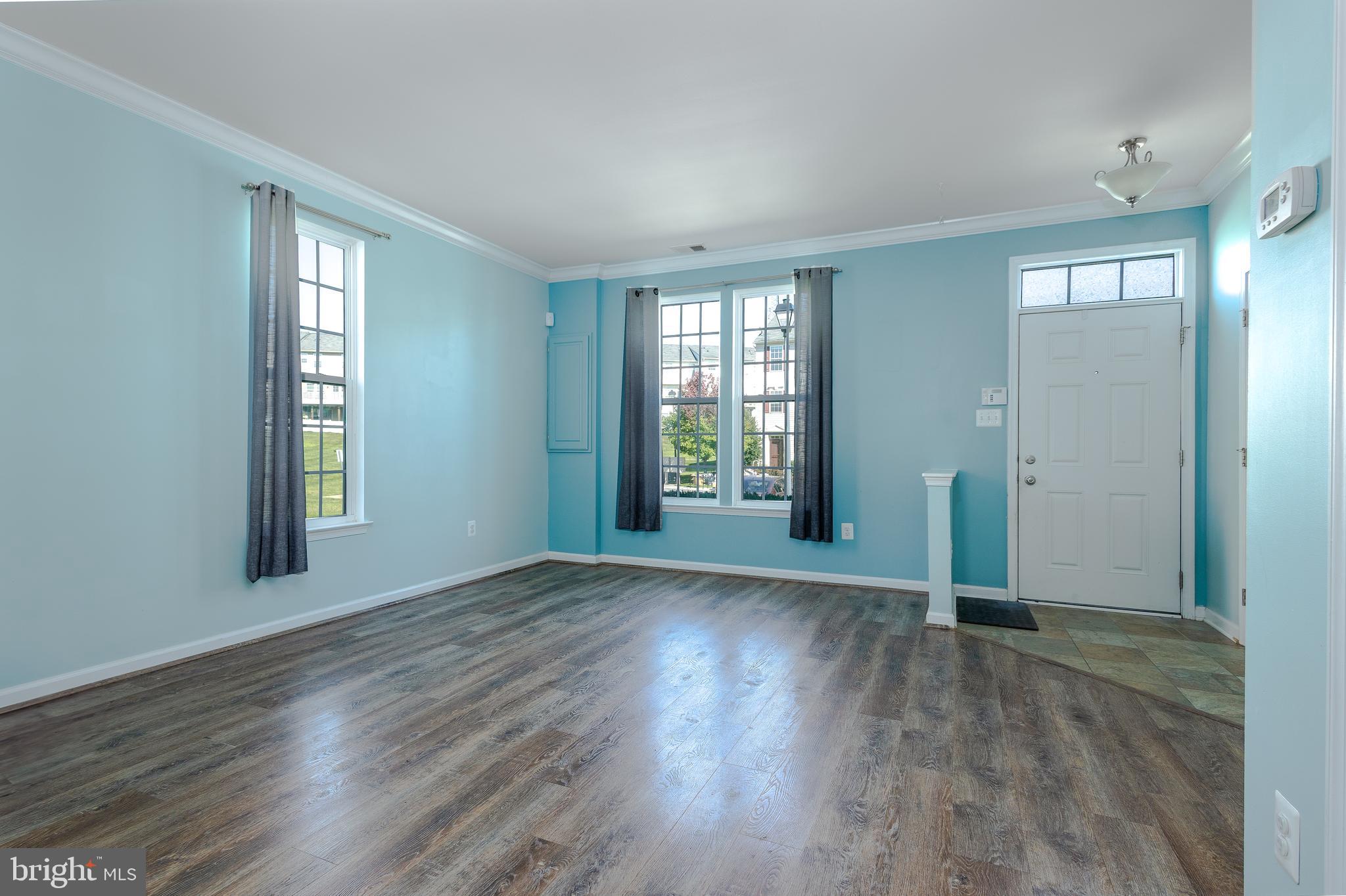 BROOKFIELD - Residential