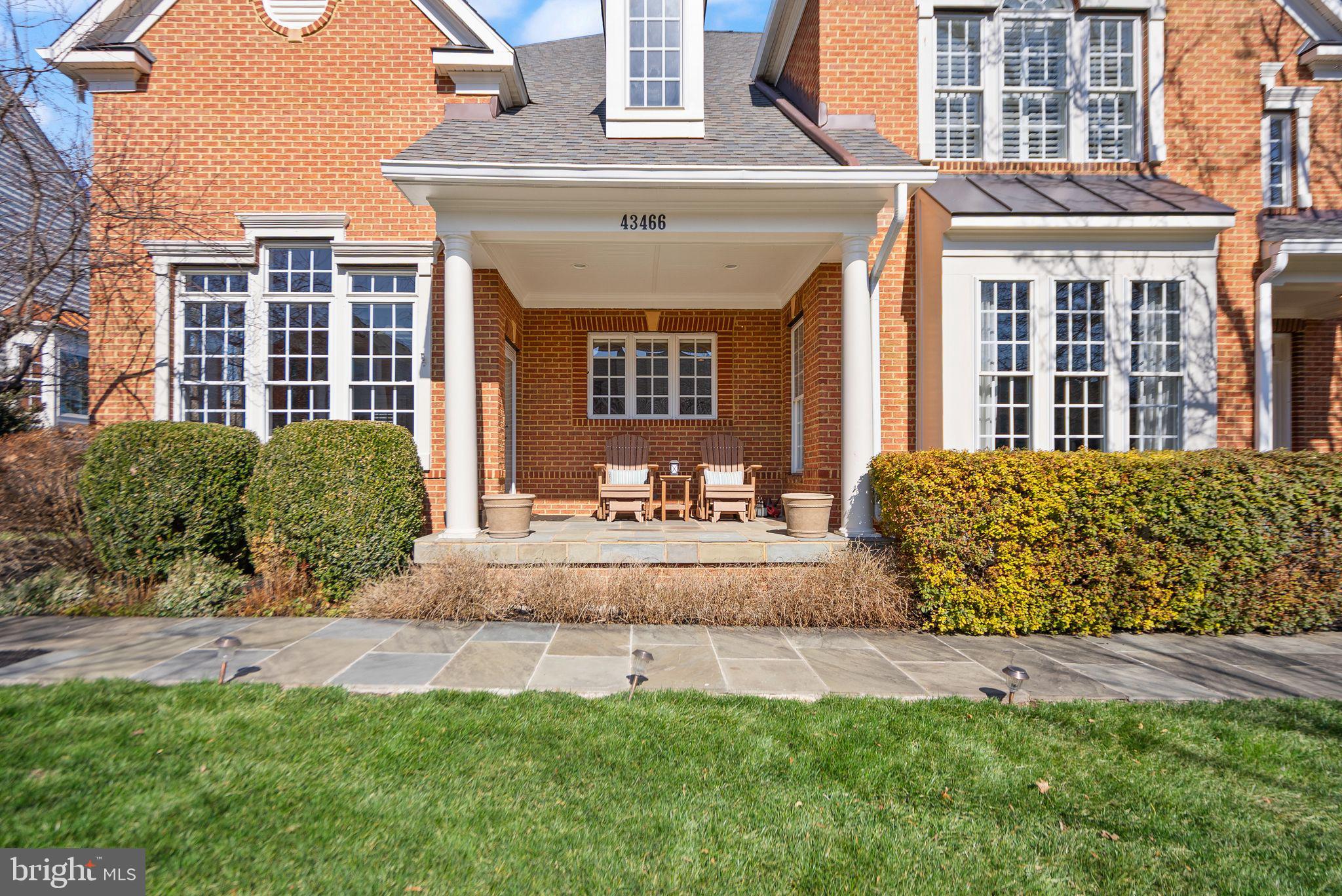 LANSDOWNE ON THE POTOMAC - Residential