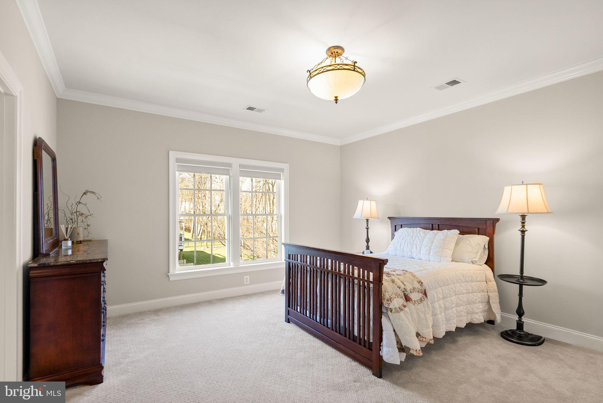 LANSDOWNE ON THE POTOMAC - Residential