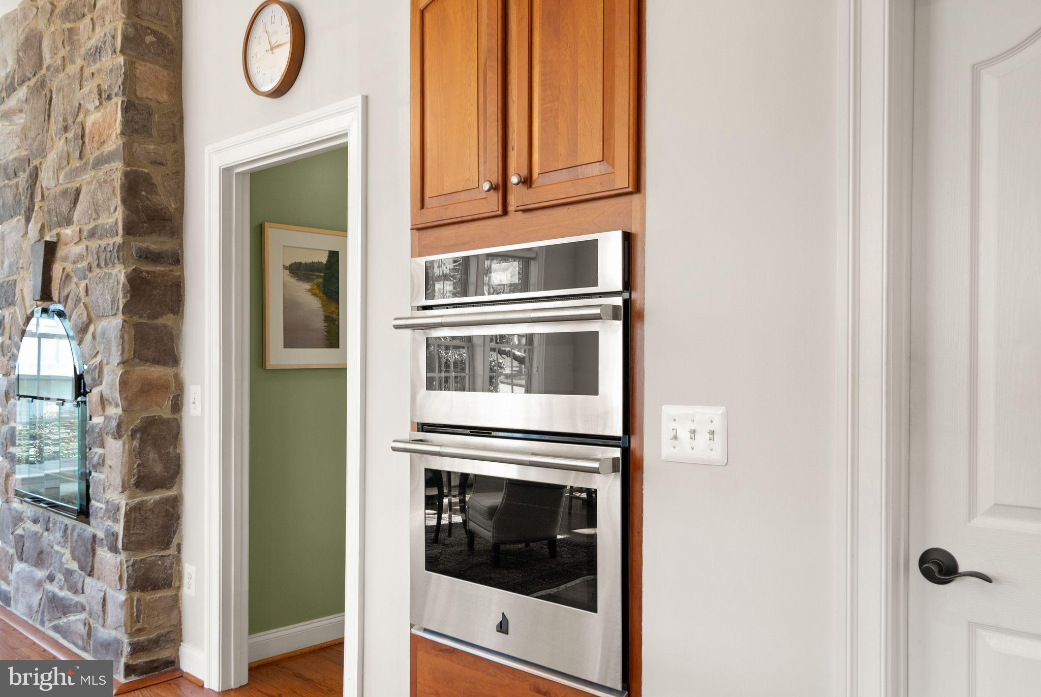 LANSDOWNE ON THE POTOMAC - Residential