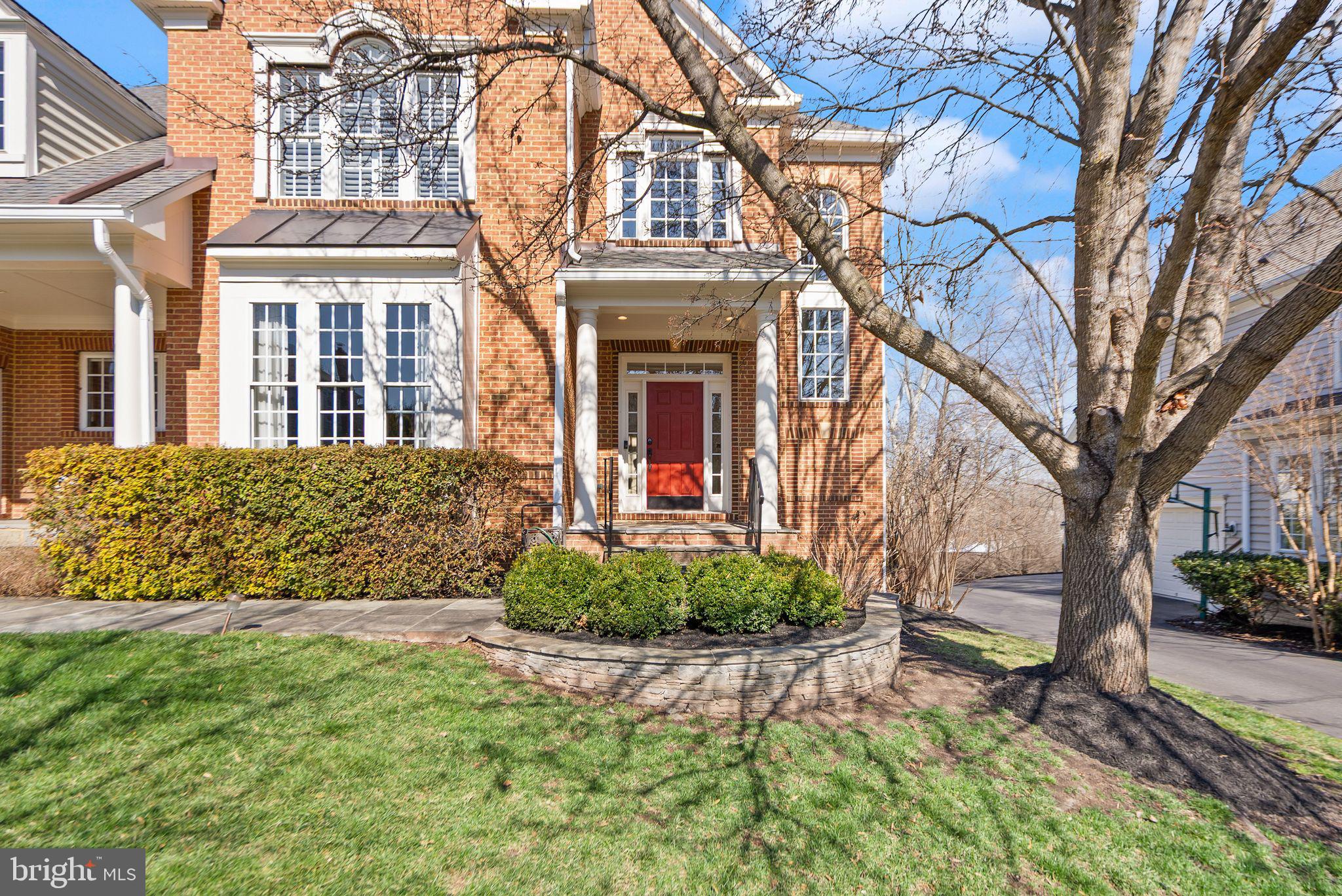 LANSDOWNE ON THE POTOMAC - Residential