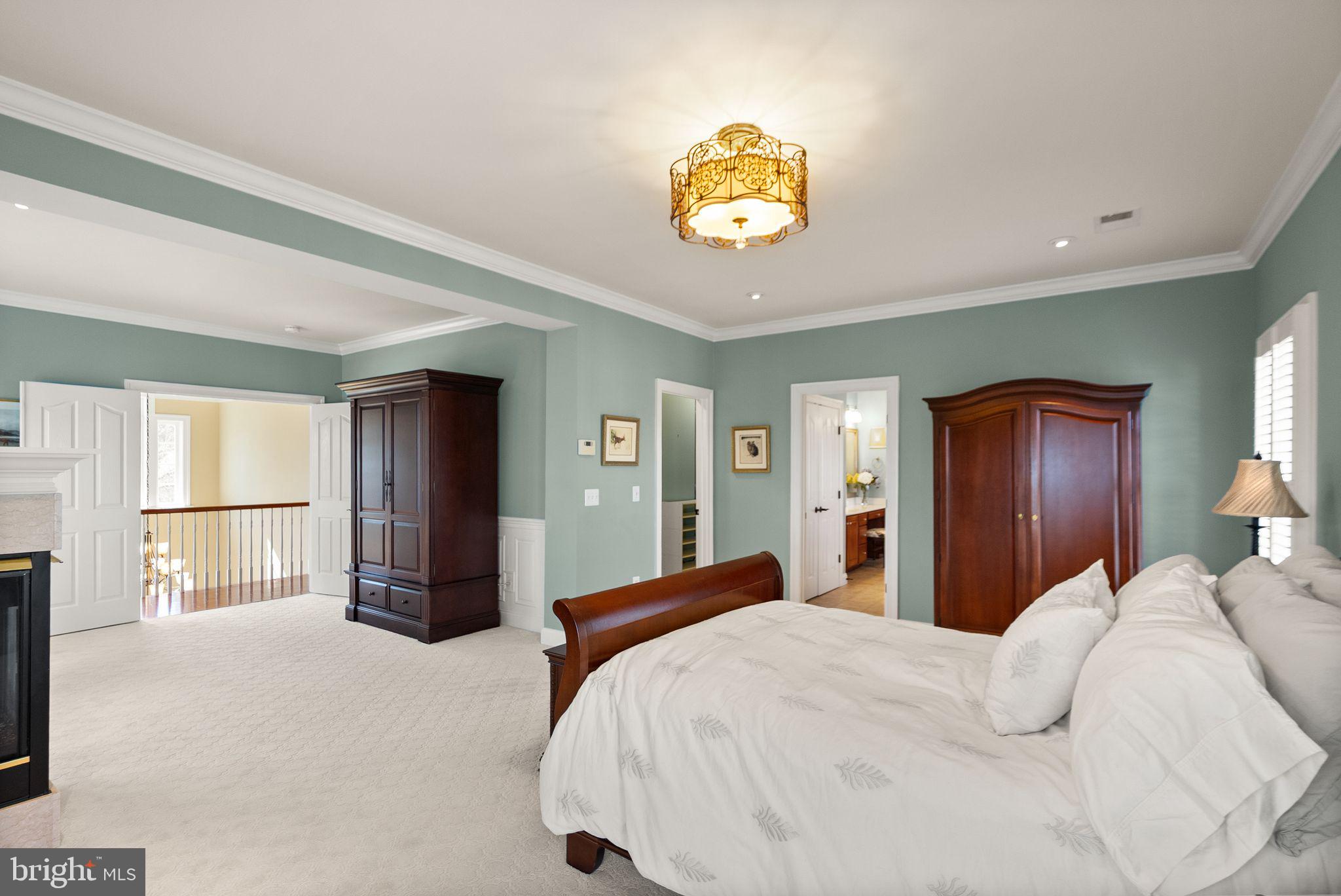 LANSDOWNE ON THE POTOMAC - Residential