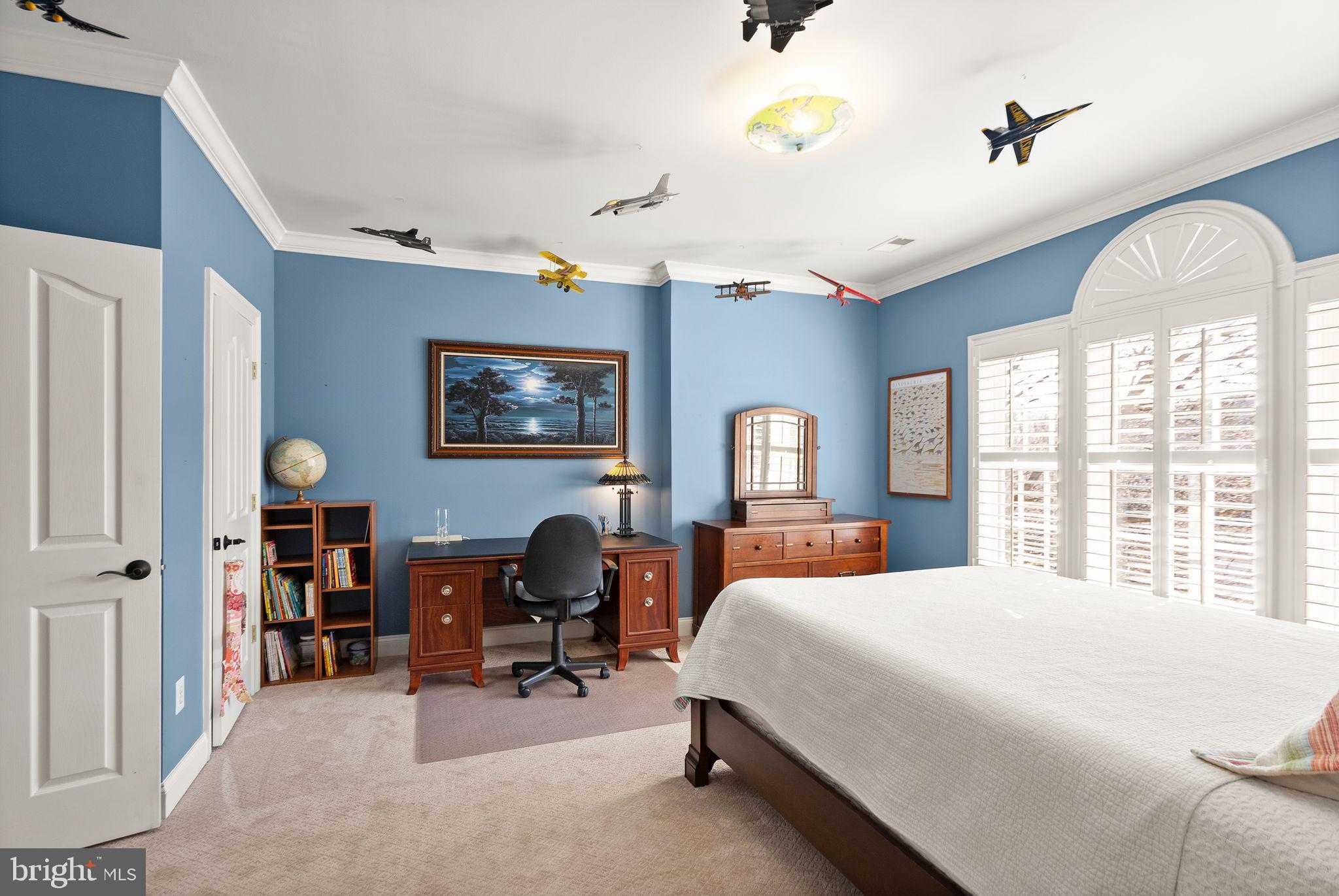 LANSDOWNE ON THE POTOMAC - Residential