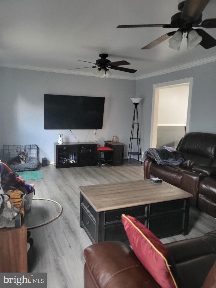 STRAWBERRY HILL EST SUB - Residential