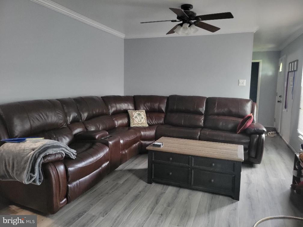 STRAWBERRY HILL EST SUB - Residential