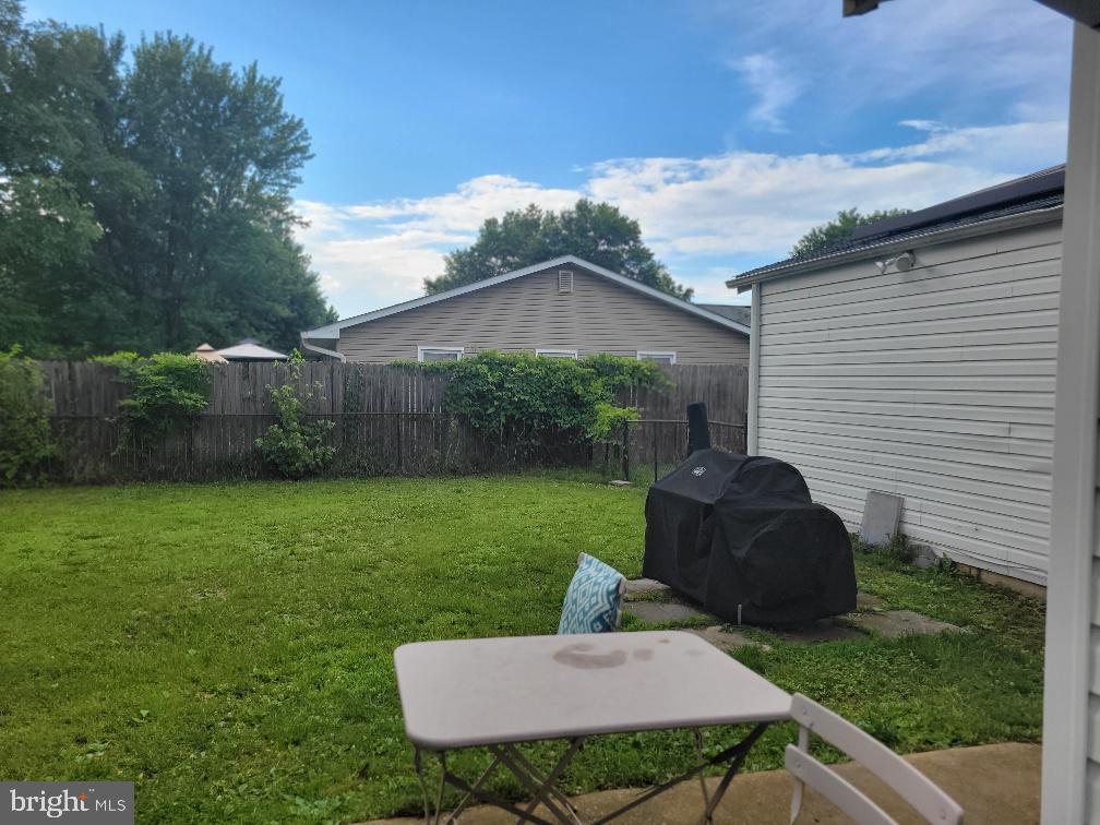 STRAWBERRY HILL EST SUB - Residential