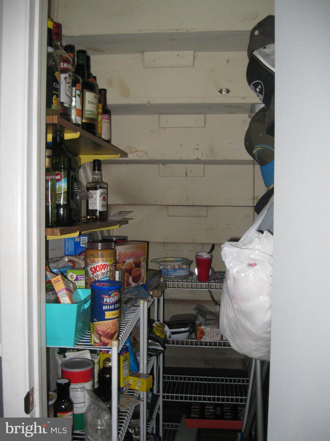 STRAWBERRY HILL EST SUB - Residential